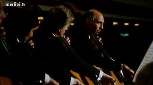 In this historic 1997 concert, Itzhak Perlman showed the highest levels of dexterity, energy and sense of music by interpreting Brahms's Violin Concerto in D major, a major piece of the violin repertoire in the Romantic era. Accompanied by the Philharmonia Orchestra leaded by Lawrence Foster, he delivered a virtuosic performance of a very difficult piece. https://bit.ly/3w6znTf | medici.tv