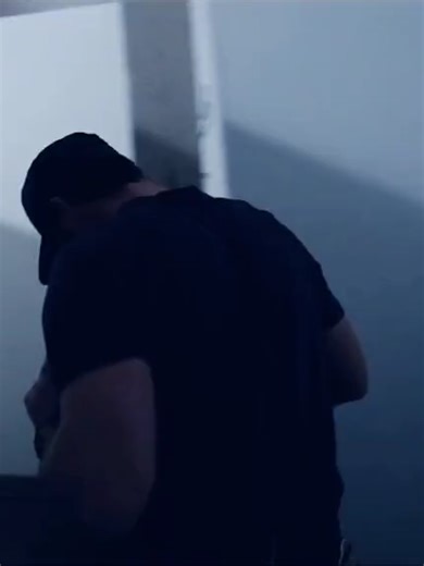 Get you a band that can jam while you eat snacks. #snacks #foodie #dance #rileygreene