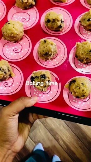 Cookie time with friends #livelovelearn #cookies