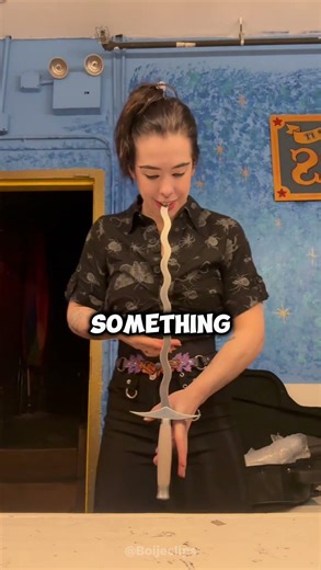 This Girl Exposes the Truth Behind a Dangerous Illusion 😳🗡️