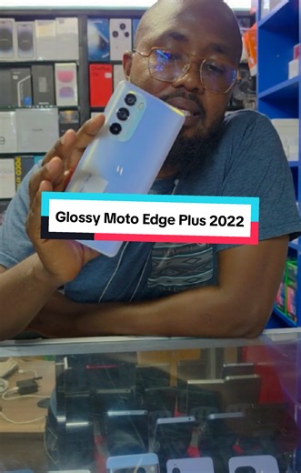 Motorola Edge 2022: 23000 KSH | Mint Condition!