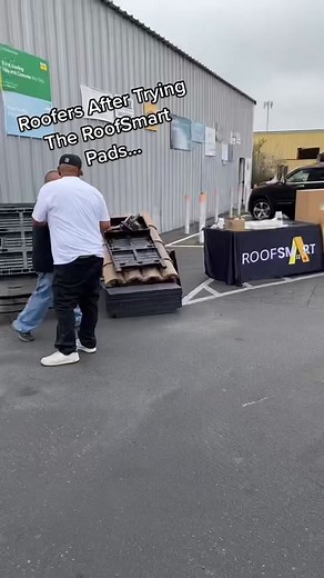 Those Are The Best! @Lilbobbyws #rooftop #roofinglife #roofrepair #homeimprovement #siding #contractor #roofingculture