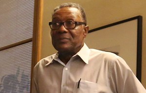 Jury: Former Seattle cop discriminated against black man using golf club as cane