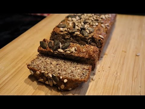 Schnelles saftiges Eiweißbrot / Brot backen