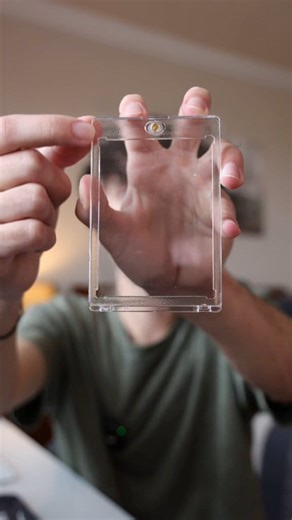 The LOVFEN 35pt Magnetic Card Holder is exactly what you need to protect your valuable trading cards! If you're looking for an ultra-durable way to preserve your sports cards or gaming cards, these hard plastic magnetic cases are a fantastic choice. ​One of my favorite features is the UV protection filtering acrylic, which prevents your cards from fading when exposed to sunlight. Plus, the diamond corners and smooth corner design are made to ensure your card edges are protected from bending, kee