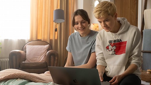 Feel Good - Series 1: Episode 1 | Channel 4