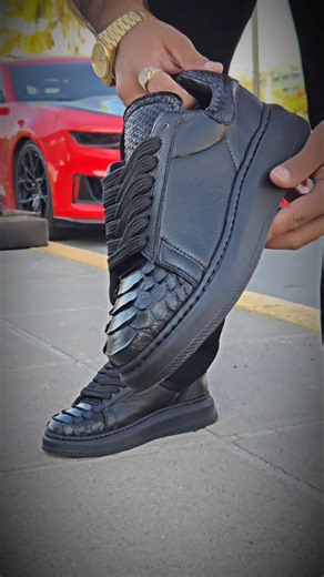 tenis en piel de python 🔥😏ordena aqui 👉🏽+52 477 655 98 25 ‼️