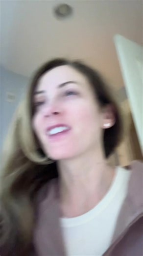 So caveat here, I DO own a lab grown piece. I have no hate for them, but I think I feel just as perplexed about this battle as a lot of people feel. What are your thoughts on lab grown diamonds?