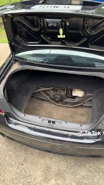 came factory idk what you on bout🗣️ #fyp #carsoftiktok #xyzbca #stanced #ford #barra #bootcut #aus #viraltiktok