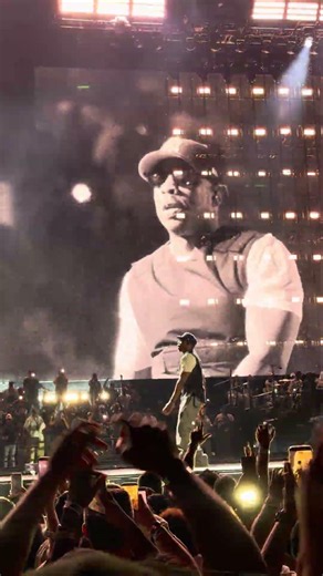 Jay-Z - “f*ckwithmeyouknowigotit” Live at Yankee Stadium 7.12.2026 Extra Innings #SampleBible