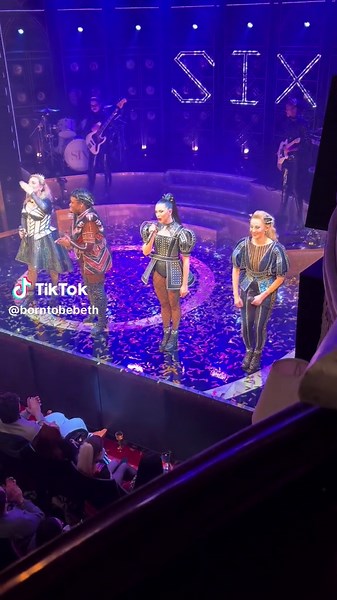 Discovering SIX The Musical with Hannah Lowther