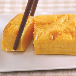 Japan's 7-11 has an incredible selection of good food. Today we'll show you how you can actually have a proper breakfast just from these "fast" foods. Watch the full video : https://www.youtube.com/watch?v=sGsrz4Rrxac | TabiEats