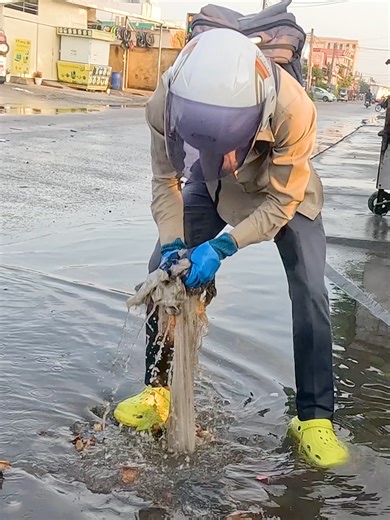 Satisfying Moment Water Rushes After Drain Clearing#unclogging #clean #drains #satisfying #drain #fyppage #trending #fyp