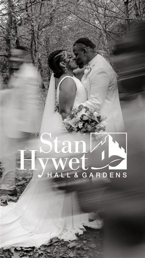 Thank you to everyone who captured their special moments at Stan Hywet this season! 📸 We’re no longer scheduling sessions for 2025, but are now booking: 💍 2026 wedding photography 🌸 Spring 2026 sessions (senior, engagement, family) Note: no photography during Deck the Hall ❄️ #StanHywet #PhotographyAtStanHywet #akronohio 📸 Photos by: @descryphotography @sabrinahallphoto @theluxesuite.co @april_g_photography_ | Stan Hywet Hall & Gardens