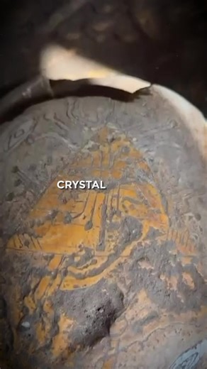 Michael from Aliencarvings describes his observations of a material he believes to be a complex form of geopolymer…a substance showing crystalline structures unlike those seen in modern examples. He suggests the stones may have been created through a layered manufacturing process, possibly resembling the precision of 3D printing, though the technology behind it remains unclear. The composition and craftsmanship continue to raise questions about how such materials were made. Catch the Full Episod