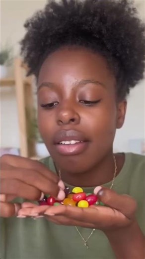 😛Ultra-realistic african girl ASMR Giant Jelly Beans 🍬#mukbang #asmr #aiart #shorts
