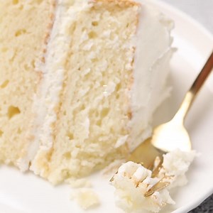 This light, airy Gluten Free Vanilla Cake is for birthdays, special occasions, & everyday moments. 🎉 Best part? It doesn't taste like gluten free cake! (see comments for details!) | Gluten Free on a Shoestring