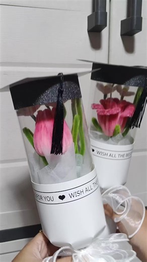 Perfect Graduation Gift Ideas: Handmade Flowers & Bouquets