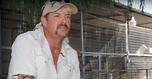 "Tiger King" Joe Exotic writes Trump handwritten letter in pardon application