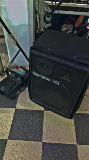 Montarbo Speaker Setup for Music Studio