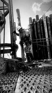 107K views · 1.8K reactions | Derrick man working @toreezy279 #drilling #oilfield #petroleum #engineering #oil #petroleo #gas #perfoblogger | PerfoBlogger | Facebook