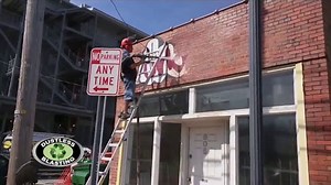 Dustless Blasting TV Spot, 'Graffiti Elimination'
