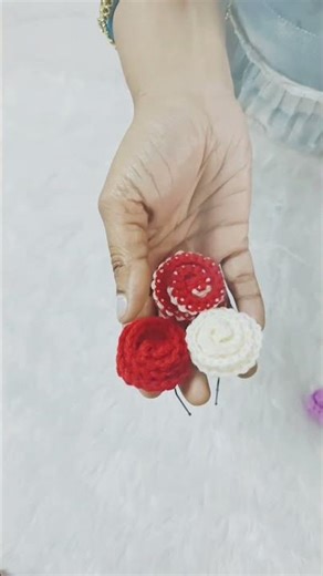 crochet pins making#crochet #flowers#crochet flowers #woolencraft#woolen flower making #peonyflower