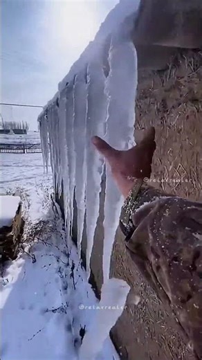 Frozen water pipe #asmr #satisfying #funny #odlysatisfying #snow #ice #fyp