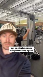 How to engage your lats with a Lat Pulldown 1 - Use a neutral grip - easier path for your elbows to drive into your side. 2 - Place thumbs over the handle with fingers to ingrain hands as hooks 3 - Drive your elbows into the sides - hands should finish around chest height 4 - Drive your shoulders into the ground as you drive your elbows down 5 - Allow for your body to slightly sway back as you drive the weight down #pulldown #pulldowns #workouttutorial #exercisetutorial #backworkouts #pulldaywor