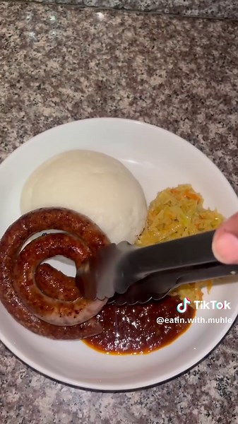 Delicious Lazy Gravy with Pap and Wors Recipe