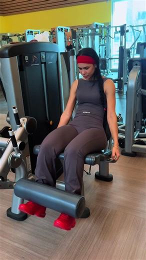 ana15_fitness (@ana15_fit)’s videos with Sexy Bitch (feat. Akon) - David Guetta