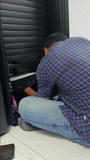 How to Efficiently Install ATS at Server Racks #ATS #serverrack #networkingequipment #hardware