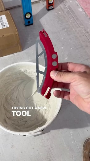 Micah Qualls • Construction • Tools • Reviews • DIY on Instagram: "Trowel Scrape from @buckytools After using it all day, I think it’s a pretty useful tool to help keep the bucket edges clean. It took me some time to develop the muscle memory. I kept wanting to scrape it on the edge of the bucket, just out of habit. I didn’t think much of the magnet at first, but after using it, it may be my favorite feature. Can’t tell you how many times I have knocked my trowel into the thin set handle first �