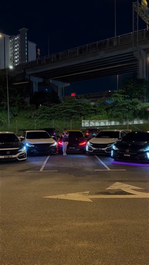 吧生最懒叫仔civic on Instagram: "那天有个7668社恐的 问我可不可以加入我们一起拍懒叫仔civic 哪知道又是那个女问候我 干你母eh 鸡拜 拍个车都会中骂？她和我说 水在流鱼在游義駟兄弟讲理由🏪 #civic #honda #hondacivic #吧生 #fypppppppppppppppppppppppppppppppppppppppppppppppppppppppppppppppppppppp"