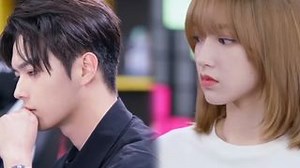 Xu Kai secretly helped Cheng Xiao clarify, and even sent love porridge to Cheng Xiao who was thinking behind closed doors! 许凯暗中帮助程潇澄清，还为闭门思过的程潇送上爱心粥！ drama：《你微笑时很美》|Falling Into Your Smile #中国电视剧 #你微笑时很美 #军阀 #程潇 #甜宠剧 #许凯 #霸道總裁 #公主 #电视剧 #ChineseDrama #dramasweetdreams #commander #debutante #fallinlove #情侣 #cdrama #灰姑娘 #Cinderella | 追剧草莓酱