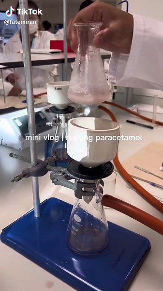 Paracetamol Time: Pharmacy Experiment at University College London