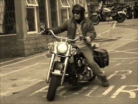 ROCK MUSIC (22) BEST SONGS FOR RIDERS (PHOTOS OF HARLEY DAVIDSON)PART ONE