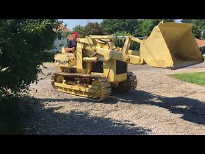 1966 John Deere 350 crawler loader backhoe. video 1 of 5