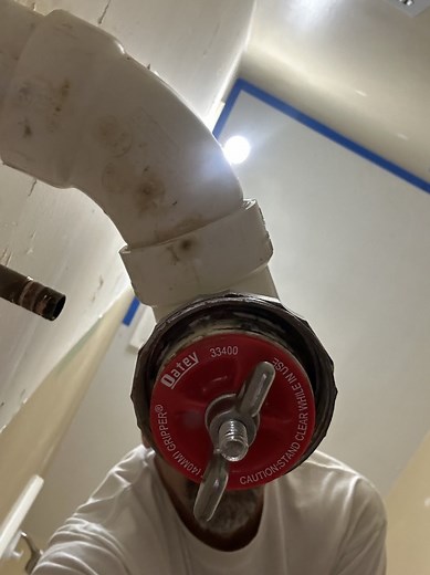 Work began on this bathroom renovation! Out with the OLD and in with the NEW!!! #handyman #handymanlife #handymanservices #agesafe #AgingInPlace #culpeperva #culpeperva #veteranowned #veteranownedbusiness | TruBlue of Culpeper | Facebook