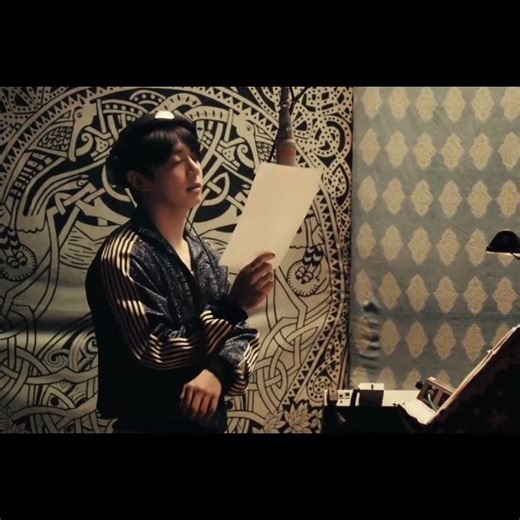 jungkook in the studio, recording “aliens” 🎧#정국 #jungkook #bts_arirang