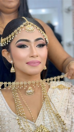 33K views · 830 reactions | Beautiful Kandyan Bride By Narmada Thambugala (0767896324/ kandyan jewelry By Hirusandu Bridal WearHirusandu Bridal Wear (077) 673 2140 Tik tok link ➡️ https://www.tiktok.com/@salonshani1?_t=8jC1Z49s6Df&_r=1 #Salon #Shani #Nittambuwabestsalon #liquidmakeup #bridalsalon #bridalmakeupartist #preshootMakeup #shootmakeup #westernbride | Salon Shani- Bridal Hair and Beauty Academy - Nittambuwa | Facebook