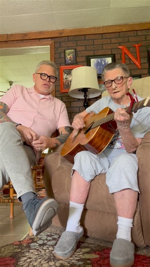 476K views · 12K reactions | When I was small it was always a treat when Mom would get her guitar out. It’s been many years since she and I have had the opportunity to sing together, Mom can’t sing anymore but boy can she still play. What a blessing today was to spend singing the old songs again. | The Flower Patch of Festus | Facebook