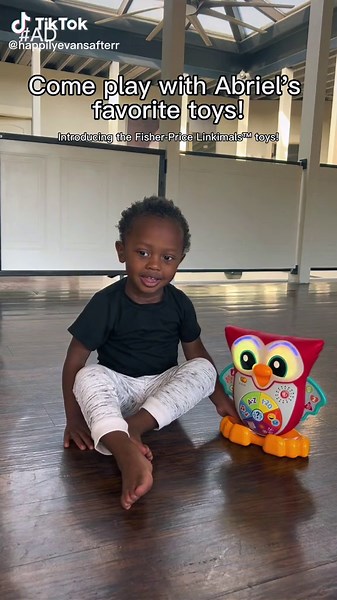 Interactive Learning Fun with Fisher-Price Linkimals™ Friends!