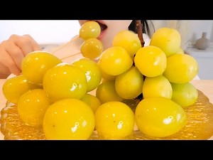 【咀嚼音】シャインマスカットの飴｜Shine Muscat Eating Sounds/ASMR/mukbang