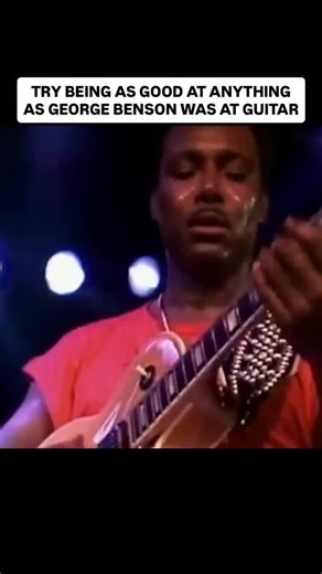 George Benson reminding everyone that speed isn’t chaos when it’s controlled. This isn’t about spraying notes. It’s about precision, touch, and total command of the instrument. Every line is intentional, every run lands clean, and somehow it still swings. If you’ve listened to George long enough, you know the melody is always there, even when the tempo goes into overdrive. Learn Guitar from Legends at jazzlegendlessons.com #GeorgeBenson #JazzGuitar #GuitarLegends #JazzHistory #MontreuxJazz