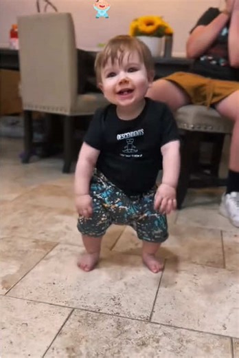 When your baby’s favorite song comes on! #haha #funnyvideo #baby #funny #fypシ #usa #tiktok