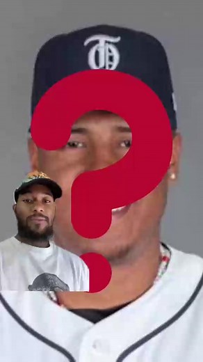 The brotherhood of the Pollyanna necklaces 😎 #mlb #pollyannanecklace #wanderfranco #oswaldocabrera #miltonramos #yankeesbaseball