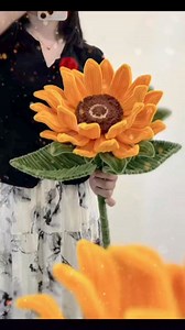 188K views · 38K reactions | #pipecleanerflowerstutorial #tutorial #handmade #diy #diycraft #kerajinantangan #jualkawatbulumercy #pipecleaners Kawat bulu mercy juga ready gaaes.... Polos 16.000/50 btg dan 9.000/25 btg Glitter 16.000/50 btgdan 10.000/25 btg Pjg-/+ 30 cm Bisa dipesan disini https://shopee.co.id/prilyaolshop Atau pesan via wa.me/6282135971721 Atau 081211212566 | Lilik Rusmiati | Facebook