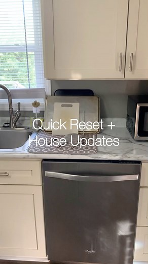 1K reactions · 8 comments | Hands down one of the hardest things to do while trying to sell your house is keep it clean all the time!! Especially with a toddler around. . . . #cleaningmotivation #houseupdate #update #reset #quickreset #resetwithme #cleaningmode #letsclean #cleanwithme #cleanupwithme #cleanhome #excitingnews #sellingourhouse #wearemoving #lindseyerin | Lindsey Erin | Facebook