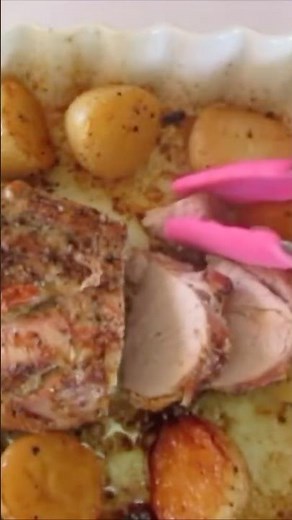 TENDER PORK LOIN W/ NEW POTATOES 😋 Meal Time 🥂 #food #baking #protein #delicious #recipe #tutorial